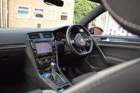 USED 2016 66 VOLKSWAGEN GOLF 2.0 R DSG 5d 298 BHP PAN ROOF / 1 OWNER / DYNAUDIO