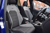 USED 2016 66 VOLKSWAGEN GOLF 2.0 R DSG 5d 298 BHP PAN ROOF / 1 OWNER / DYNAUDIO