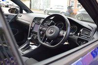 USED 2016 66 VOLKSWAGEN GOLF 2.0 R DSG 5d 298 BHP PAN ROOF / 1 OWNER / DYNAUDIO