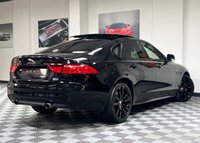 USED 2018 11 JAGUAR XF 2.0 R-SPORT INGENIUM AWD 4d 297 BHP PAN ROOF / MERIDIAN / BLACK PK