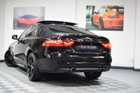 USED 2018 11 JAGUAR XF 2.0 R-SPORT INGENIUM AWD 4d 297 BHP PAN ROOF / MERIDIAN / BLACK PK