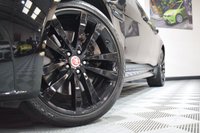 USED 2018 11 JAGUAR XF 2.0 R-SPORT INGENIUM AWD 4d 297 BHP PAN ROOF / MERIDIAN / BLACK PK