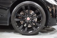 USED 2018 11 JAGUAR XF 2.0 R-SPORT INGENIUM AWD 4d 297 BHP PAN ROOF / MERIDIAN / BLACK PK