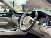 USED 2018 67 VOLVO XC60 2.0 D4 MOMENTUM AWD 5d 188 BHP 