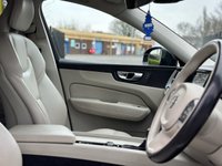 USED 2018 67 VOLVO XC60 2.0 D4 MOMENTUM AWD 5d 188 BHP 