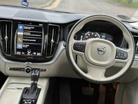 USED 2018 67 VOLVO XC60 2.0 D4 MOMENTUM AWD 5d 188 BHP 
