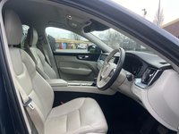 USED 2017 67 VOLVO XC60 2.0 D4 MOMENTUM AWD 5d 188 BHP 