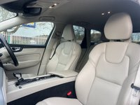 USED 2017 67 VOLVO XC60 2.0 D4 MOMENTUM AWD 5d 188 BHP 
