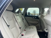 USED 2017 67 VOLVO XC60 2.0 D4 MOMENTUM AWD 5d 188 BHP 