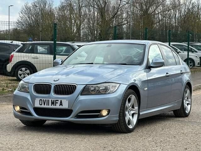 2011 BMW 3 Series - Photo 4