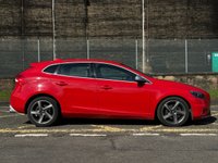 USED 2015 65 VOLVO V40 2.0 T3 R-DESIGN NAV 5d 150 BHP FRONT HEATED SEATS +   ADAPTIVE CRUISE CONTROL +   DUAL ZONE CLIMATE CONTROL +   TRACTION CONTROL +   ELEGANCE/ECO/PERFORMANCE THEMES +   CUSTOMIZABLE SPEEDOMETER +   BLUETOOTH CONNECTION +   SAT NAVIGATION +   USB CONNECTIVITY +   LANE ASSIST +   PARKING AID +   VOICE COMMAND SYSTEM +   AUTO FOLDABLE SIDE MIRRORS +   ELECTRONIC ADJUSTABLE SIDE MIRRORS +   SPARE WHEEL +  17 INCH ALLOY WHEEL
