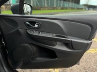 USED 2014 14 RENAULT CLIO 1.1 EXPRESSION PLUS 16V 5d 75 BHP CRUISE CONTROL +   CLIMATE CONTROL +   ULEZ COMPLIANT +   5 SPEED MANUAL GEAR TRANSMISSION +   SIDE MIRROR ADJUSTERS +   16 INCHA ALLOY WHEELS