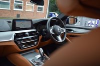 USED 2018 68 BMW 5 SERIES 3.0 540I XDRIVE M SPORT TOURING 5d 335 BHP PAN ROOF / VDC / ICON LED'S