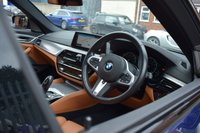 USED 2018 68 BMW 5 SERIES 3.0 540I XDRIVE M SPORT TOURING 5d 335 BHP PAN ROOF / VDC / ICON LED'S