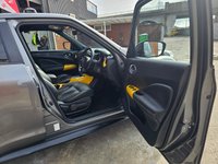 USED 2015 65 NISSAN JUKE 1.6 TEKNA XTRONIC 5d 117 BHP Full History