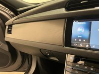 USED 2017 17 JAGUAR XF 3.0 V6 S 4d 296 BHP &pound;5730 Optional Equipment