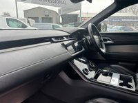 USED 2018 68 LAND ROVER RANGE ROVER VELAR 2.0 R-DYNAMIC HSE 5d 178 BHP A REALLY BEAUTIFUL VEHICLE+DIESEL+AUTOMATIC+ULEZ COMPLIANT+SERVICE HISTORY+PRIVACY GLASS+FULL LEATHER INTERIOR+SATELLITE NAVIGATION+PARK ASSIST+CLIMATE CONTROL+21 INCH ALLOY WHEELS+1 FULL YEARS MOT PRIOR TO COLLECTION+COST NEW &pound;60320, MAKING THIS USED VEHICLE EXCEPTIONAL VALUE AT OUR LOW PRICE+CALL TODAY TO SPEAK WITH OUR EXPERIENCED SALES TEAM AND ARRANGE A VIEWING!!!!!!!!!!!!!!!!!!!!!!!!!!!!!!!!!!!!!!