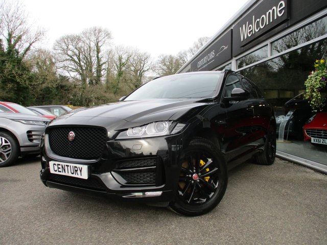 2017 67 Jaguar F-Pace 2.0 R-SPORT AWD 5d 178 BHP