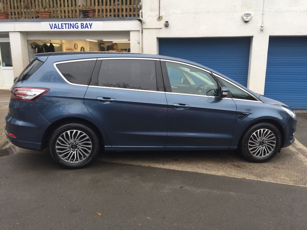 USED 2019 69 FORD S-MAX 2.0 TITANIUM ECOBLUE 5d 148 BHP DAB + SAT NAV