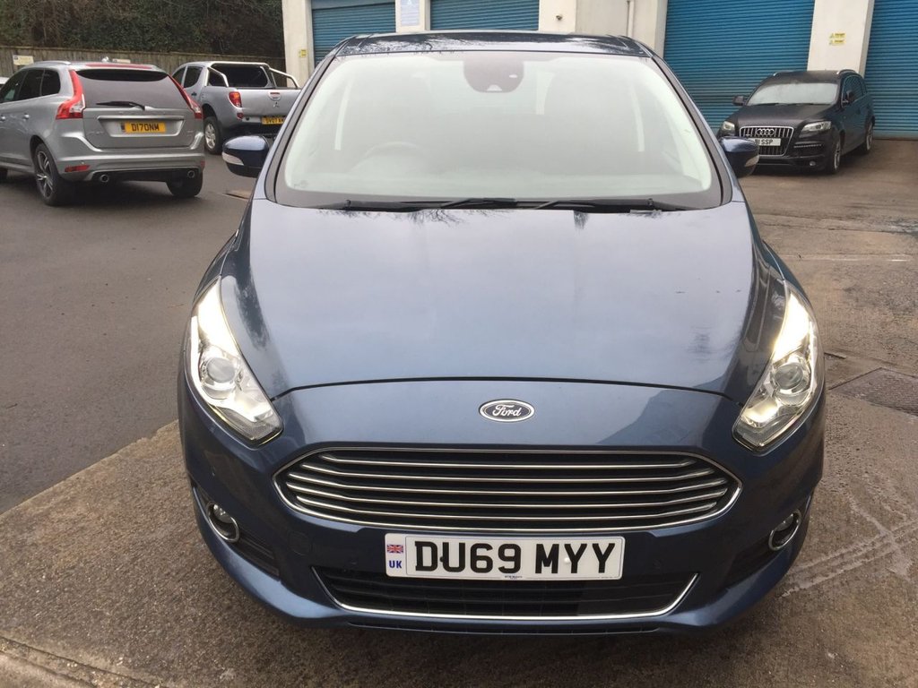 USED 2019 69 FORD S-MAX 2.0 TITANIUM ECOBLUE 5d 148 BHP DAB + SAT NAV