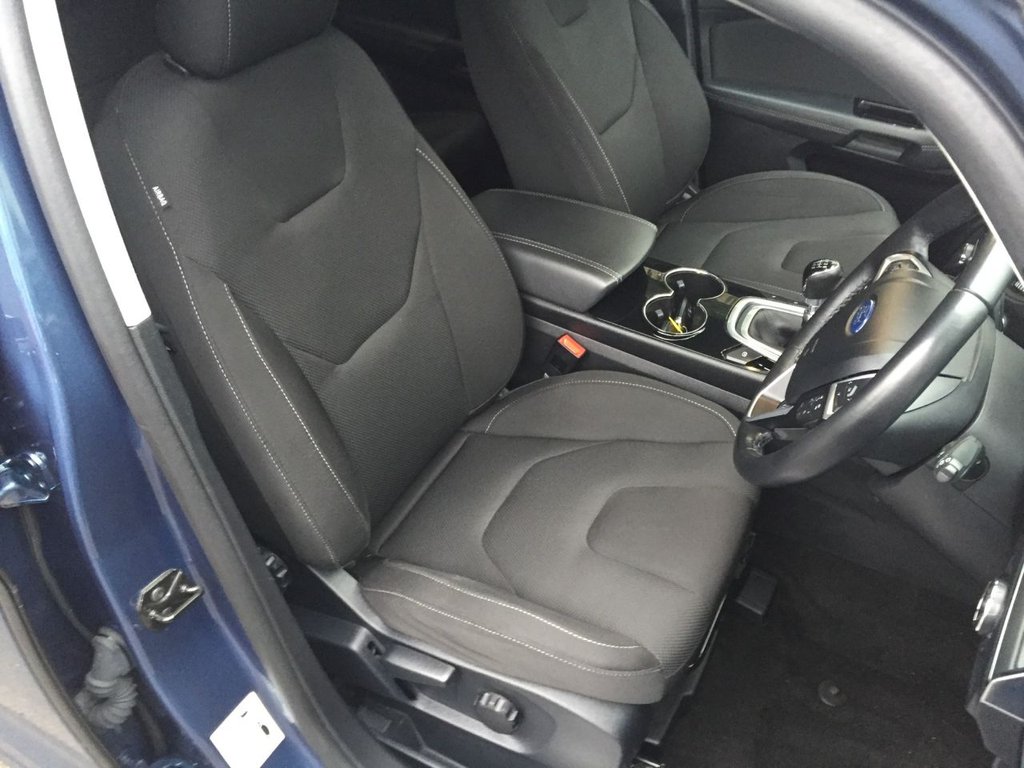 USED 2019 69 FORD S-MAX 2.0 TITANIUM ECOBLUE 5d 148 BHP DAB + SAT NAV