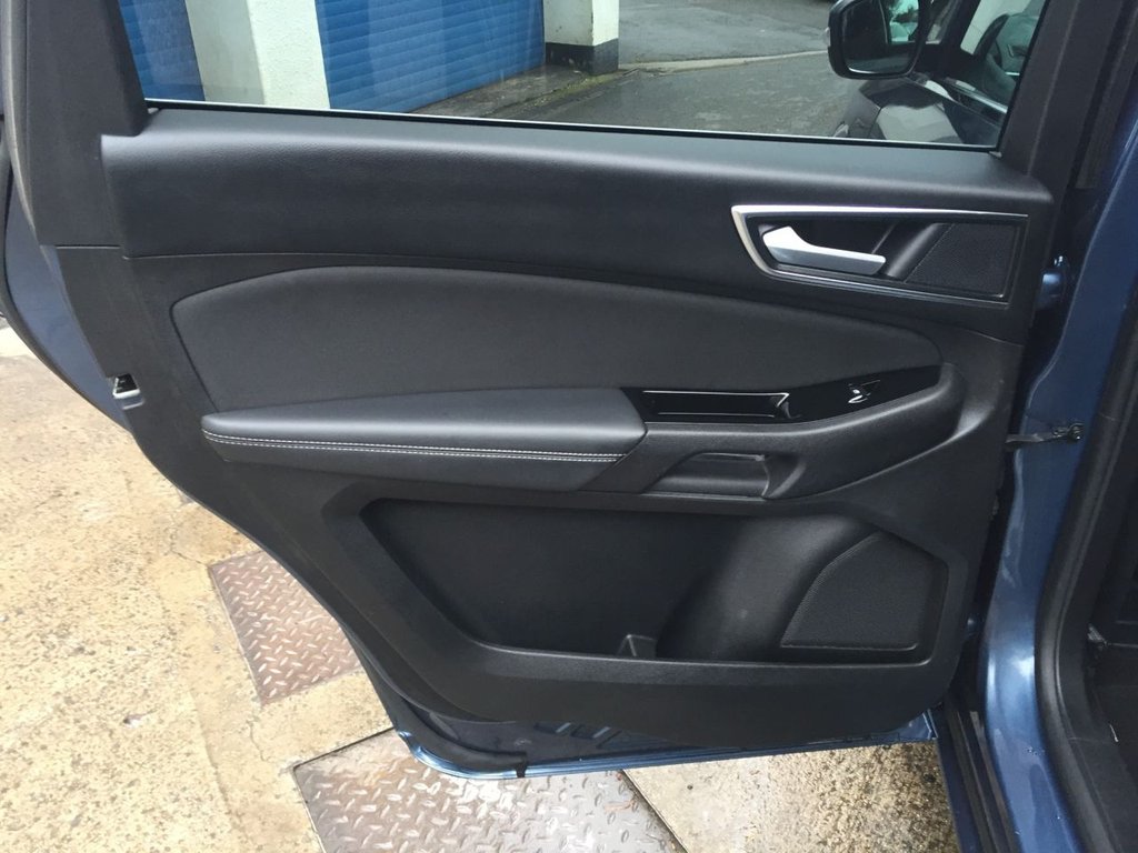 USED 2019 69 FORD S-MAX 2.0 TITANIUM ECOBLUE 5d 148 BHP DAB + SAT NAV