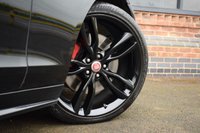 USED 2017 JAGUAR XF 3.0 V6 S 4d 296 BHP PAN ROOF / PRO NAV / MERIDIAN