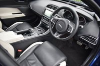 USED 2016 16 JAGUAR XE 3.0 S 4d 335 BHP PAN ROOF / MERIDIAN / BLACK PK