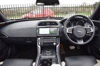 USED 2016 16 JAGUAR XE 3.0 S 4d 335 BHP PAN ROOF / MERIDIAN / BLACK PK