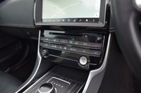 USED 2016 16 JAGUAR XE 3.0 S 4d 335 BHP PAN ROOF / MERIDIAN / BLACK PK