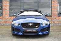 USED 2016 16 JAGUAR XE 3.0 S 4d 335 BHP PAN ROOF / MERIDIAN / BLACK PK