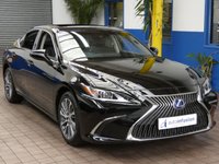 USED 2021 21 LEXUS ES 2.5 300H 4d 215 BHP SAT NAV LEATHER SUNROOF CAMERA PARKING SENSORS 1 OWNER EXCELLENT SERVICE HISTORY 10 YR LEXUS WARRANTY