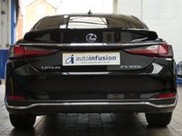USED 2021 21 LEXUS ES 2.5 300H 4d 215 BHP SAT NAV LEATHER SUNROOF CAMERA PARKING SENSORS 1 OWNER EXCELLENT SERVICE HISTORY 10 YR LEXUS WARRANTY