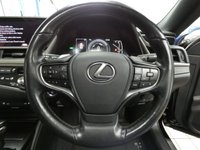 USED 2021 21 LEXUS ES 2.5 300H 4d 215 BHP SAT NAV LEATHER SUNROOF CAMERA PARKING SENSORS 1 OWNER EXCELLENT SERVICE HISTORY 10 YR LEXUS WARRANTY