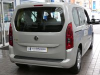 USED 2020 20 VAUXHALL COMBO LIFE 1.2 ENERGY S/S 5d 109 BHP 7 SEATS SAT NAV CRUISE PARKING SENSORS 1 OWNER 6 MONTHS GOLD WARRANTY