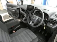 USED 2020 20 VAUXHALL COMBO LIFE 1.2 ENERGY S/S 5d 109 BHP 7 SEATS SAT NAV CRUISE PARKING SENSORS 1 OWNER 6 MONTHS GOLD WARRANTY
