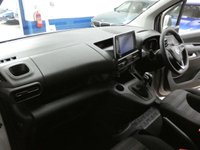 USED 2020 20 VAUXHALL COMBO LIFE 1.2 ENERGY S/S 5d 109 BHP 7 SEATS SAT NAV CRUISE PARKING SENSORS 1 OWNER 6 MONTHS GOLD WARRANTY