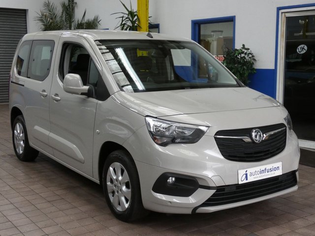2020 20 Vauxhall Combo Life 1.2 ENERGY S/S 5d 109 BHP