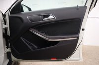 USED 2015 15 MERCEDES-BENZ GLA-CLASS 2.1 GLA200 CDI AMG LINE PREMIUM 5d 136 BHP 