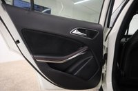 USED 2015 15 MERCEDES-BENZ GLA-CLASS 2.1 GLA200 CDI AMG LINE PREMIUM 5d 136 BHP 