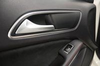 USED 2015 15 MERCEDES-BENZ GLA-CLASS 2.1 GLA200 CDI AMG LINE PREMIUM 5d 136 BHP 