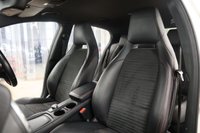 USED 2015 15 MERCEDES-BENZ GLA-CLASS 2.1 GLA200 CDI AMG LINE PREMIUM 5d 136 BHP 