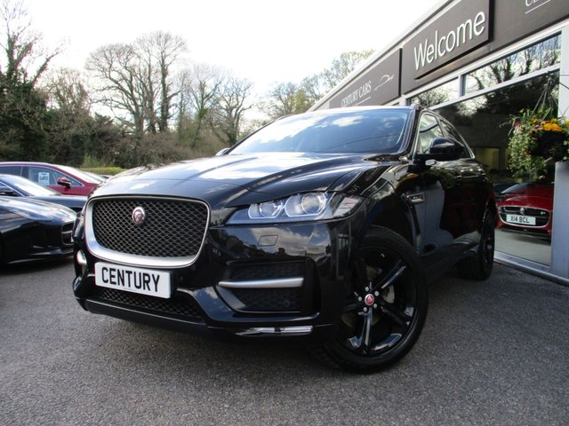 2017 67 Jaguar F-Pace 2.0 R-SPORT AWD 5d 238 BHP