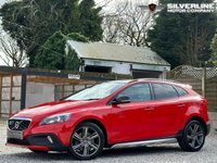 USED 2014 14 VOLVO V40 2.0 D3 CROSS COUNTRY LUX NAV 5d 148 BHP &pound;5300 OF FACTORY OPTIONS