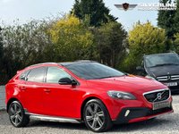USED 2014 14 VOLVO V40 2.0 D3 CROSS COUNTRY LUX NAV 5d 148 BHP &pound;5300 OF FACTORY OPTIONS