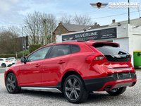 USED 2014 14 VOLVO V40 2.0 D3 CROSS COUNTRY LUX NAV 5d 148 BHP &pound;5300 OF FACTORY OPTIONS