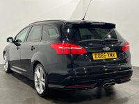 USED 2015 65 FORD FOCUS 2.0 ST-3 5d 247 BHP Striking ST Ford Focus 2.0 ST - 3 Recaro Full Leather Interior