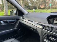 USED 2012 62 MERCEDES-BENZ C-CLASS 2.1 C200 CDI BLUEEFFICIENCY EXECUTIVE SE 4d 135 BHP 
