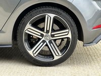 USED 2019 69 VOLKSWAGEN GOLF 2.0 R TSI 4MOTION DSG 5d 296 BHP 