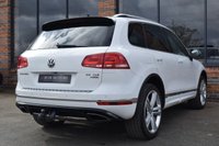 USED 2017 17 VOLKSWAGEN TOUAREG 3.0 V6 R-LINE PLUS TDI BLUEMOTION TECHNOLOGY 5d AUTO 259 BHP PAN ROOF / 2 OWNER / FULL HIST
